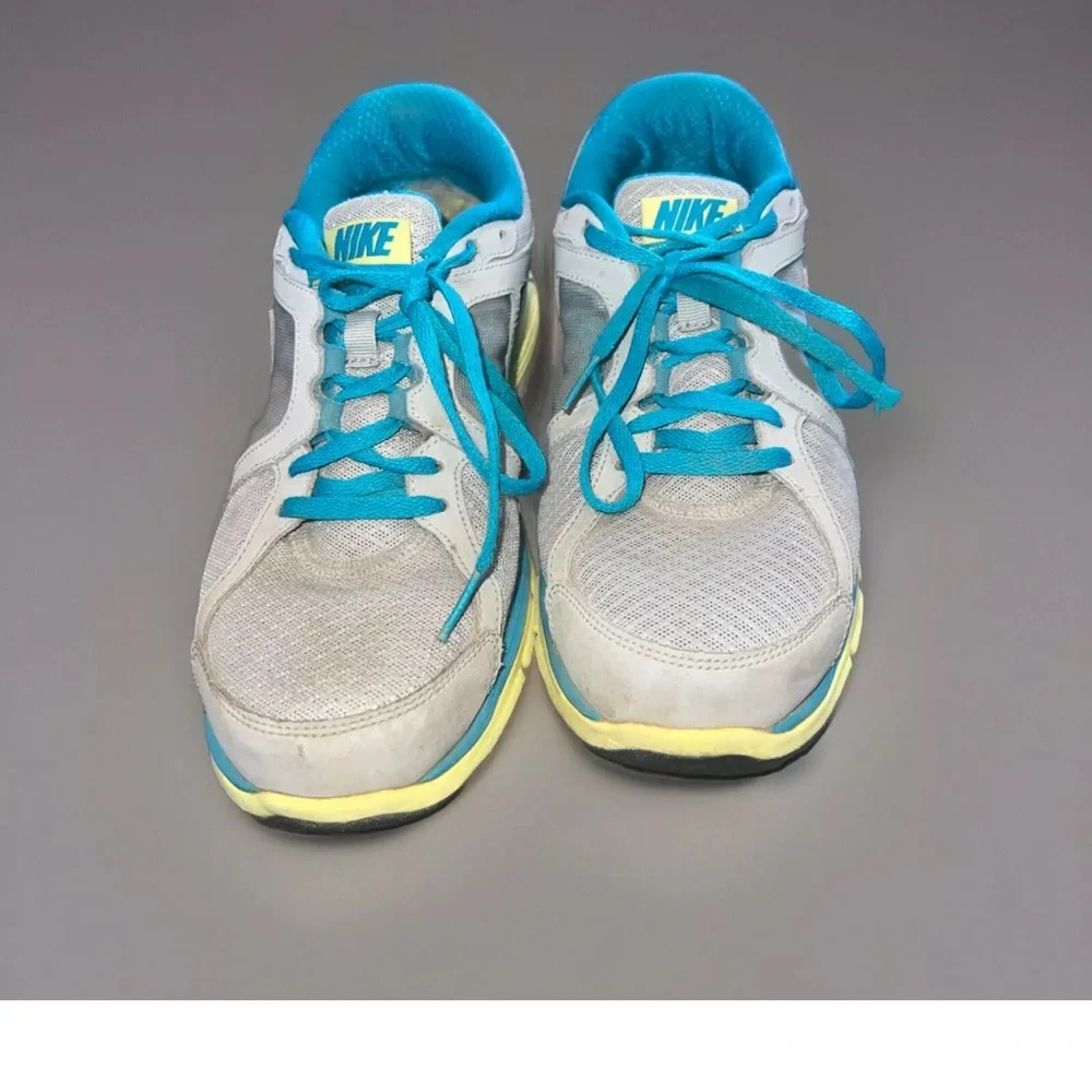 Women’s Nike‎ Size 10 Dual Fusion Run Sneakers